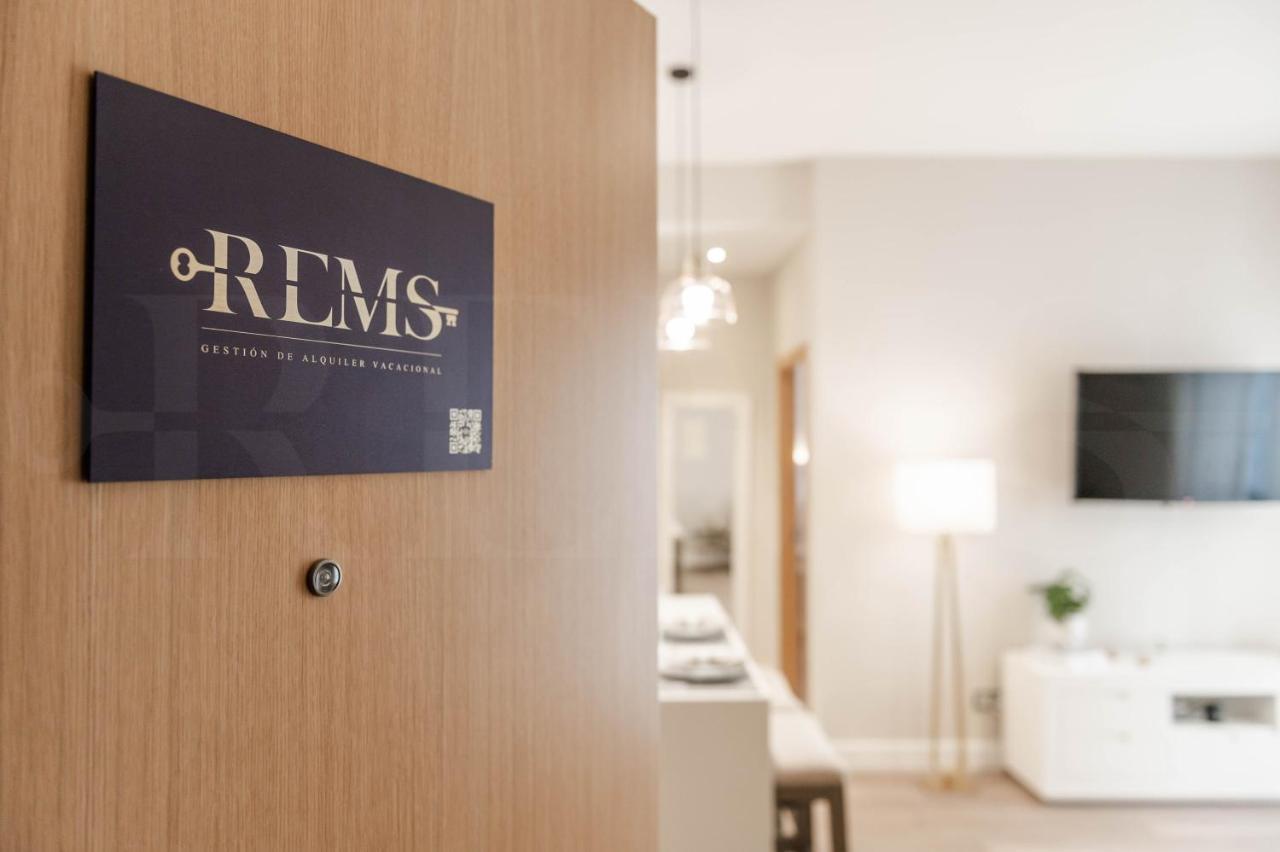 Cozy With Parking In The Center By Rems Appartement